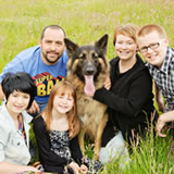 Tracy Perry family photograph